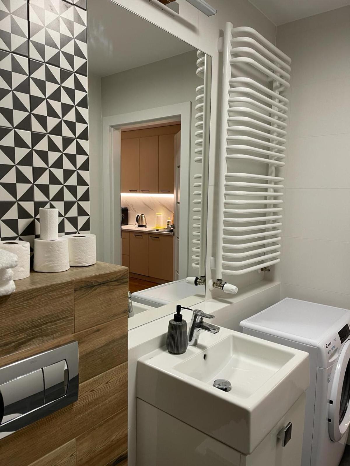 Apartment Sense New - Main Station And Center