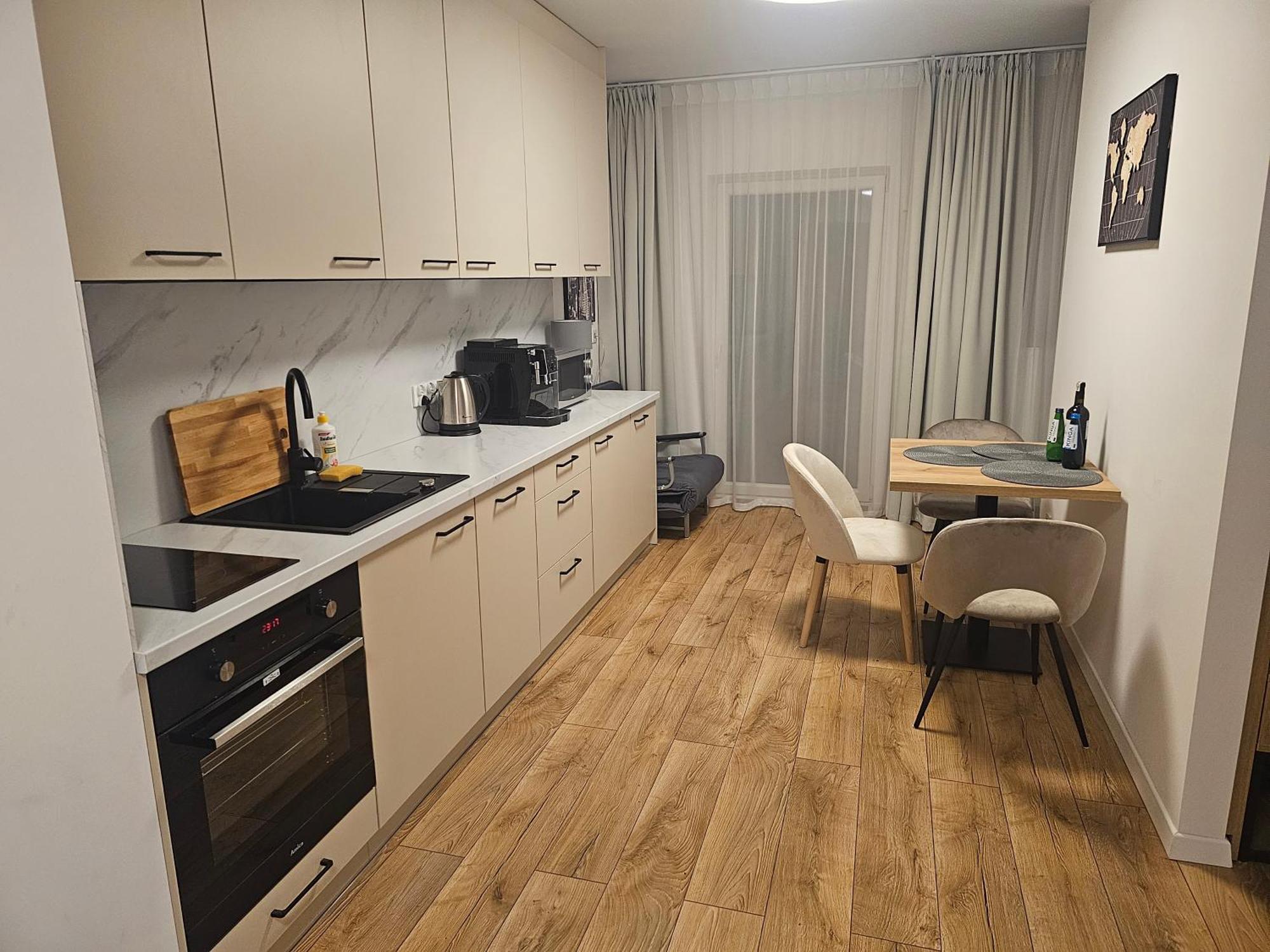 Apartment Sense New - Main Station And Center *