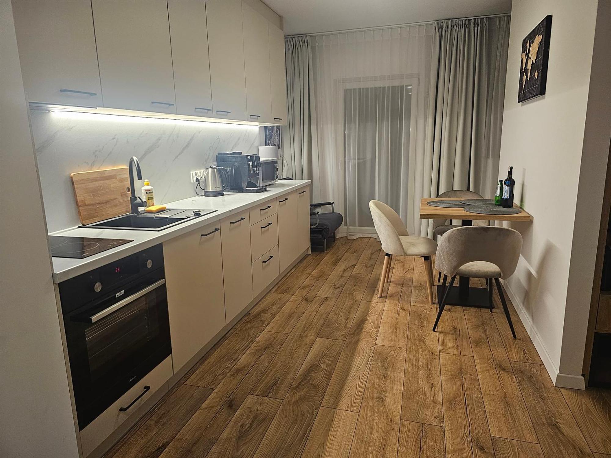 Apartment Sense New - Main Station And Center
