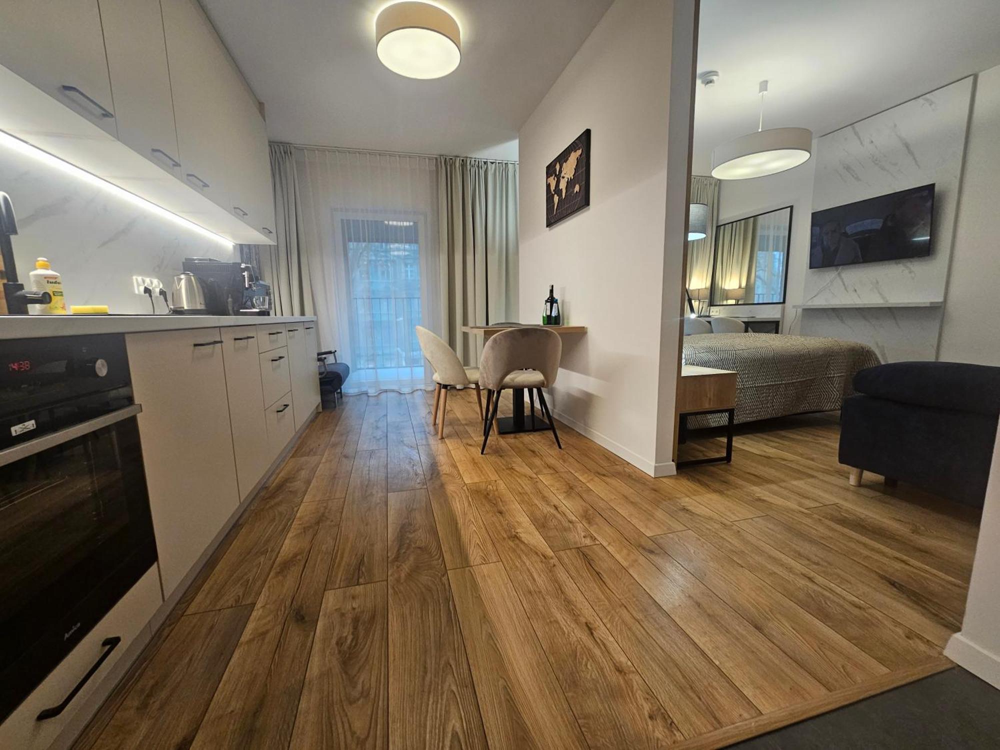 Apartment Sense New - Main Station And Center